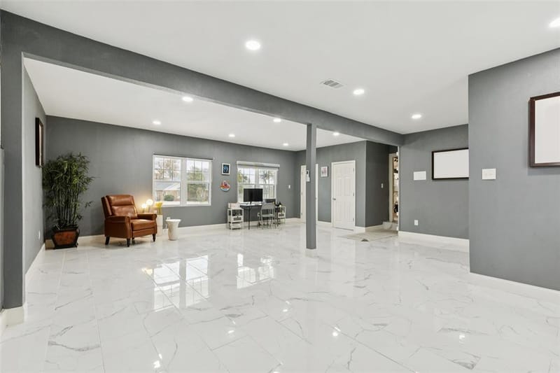 102 Woodland Drive, Highland Village TX 75077 - Photo 2