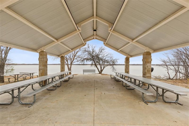 102 Woodland Drive, Highland Village TX 75077 - Photo 32