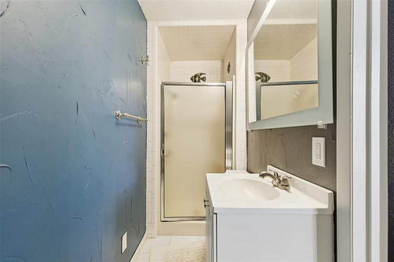 102 Woodland Drive, Highland Village TX 75077 - Photo 24