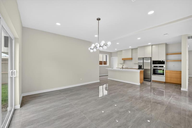 115 Rolston Road, Irving TX 75060 - Photo 4