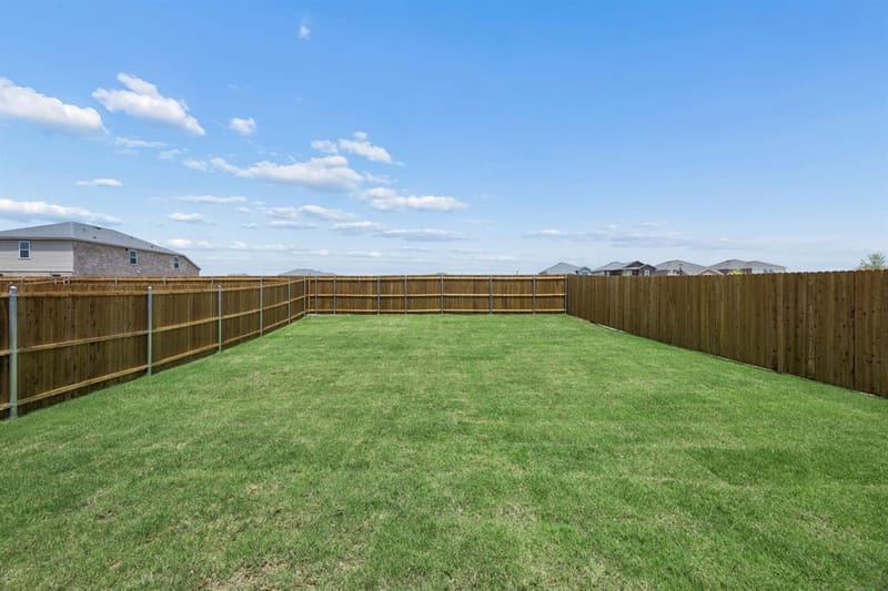 828 Hillcrest Boulevard, Princeton TX 75407 - Photo 24