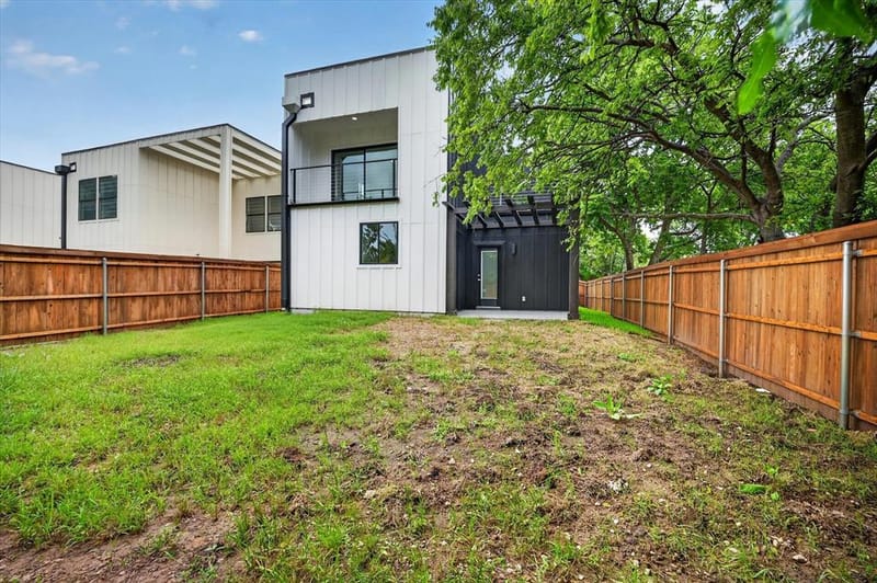 119 Rolston Road, Irving TX 75060 - Photo 30