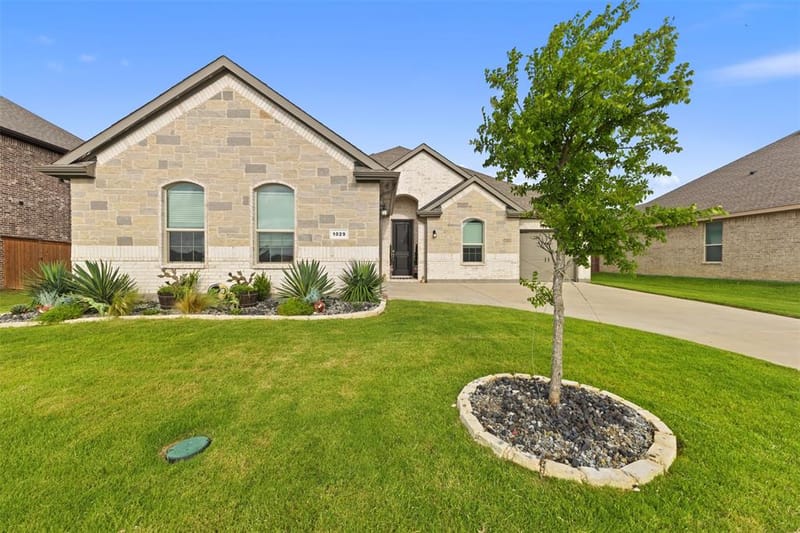 1029 Greencove Drive, Midlothian TX 76065 - Photo 6