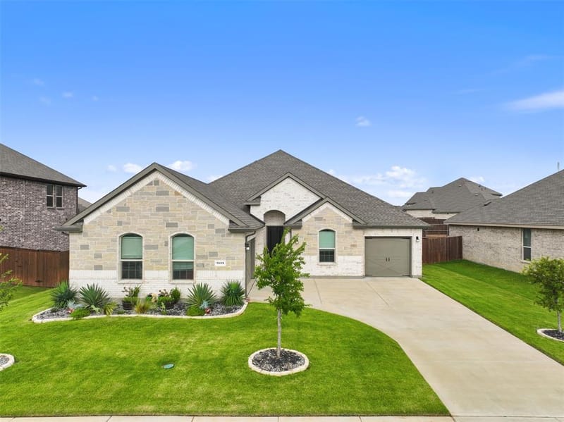 1029 Greencove Drive, Midlothian TX 76065 - Photo 7
