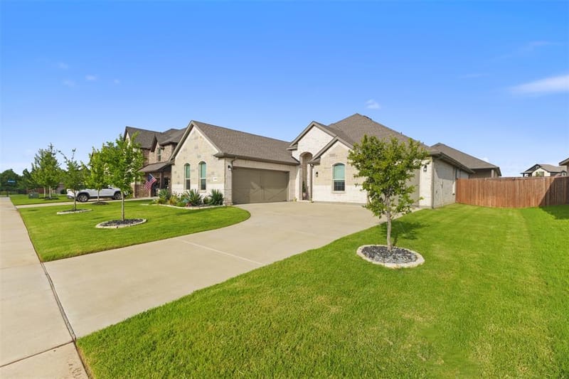 1029 Greencove Drive, Midlothian TX 76065 - Photo 9