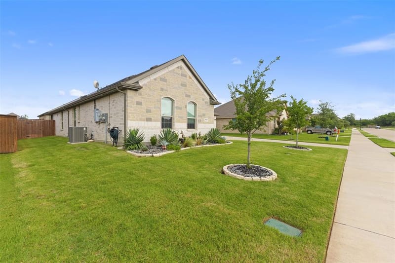 1029 Greencove Drive, Midlothian TX 76065 - Photo 10