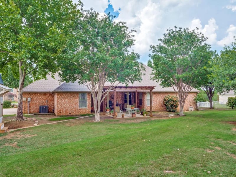 511 N Hardeman Circle, Justin TX 76247 - Photo 24
