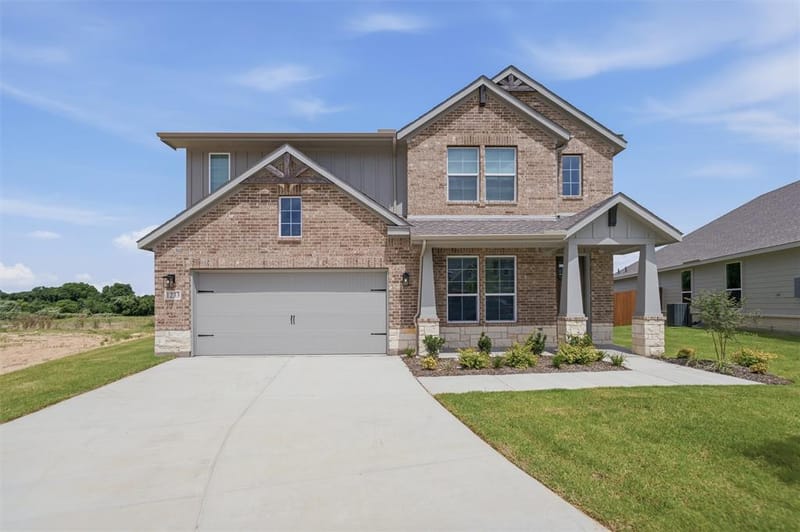 1233 Frio Drive, Springtown TX 76082 - Photo 3