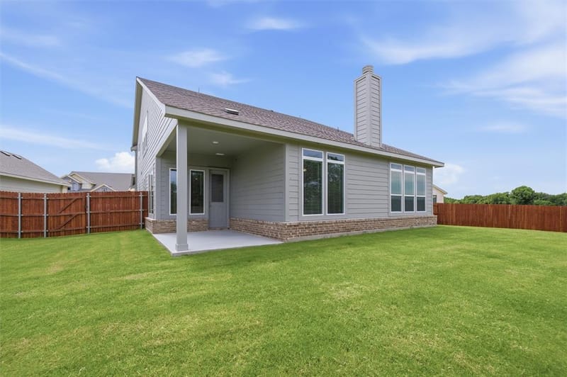 1233 Frio Drive, Springtown TX 76082 - Photo 25