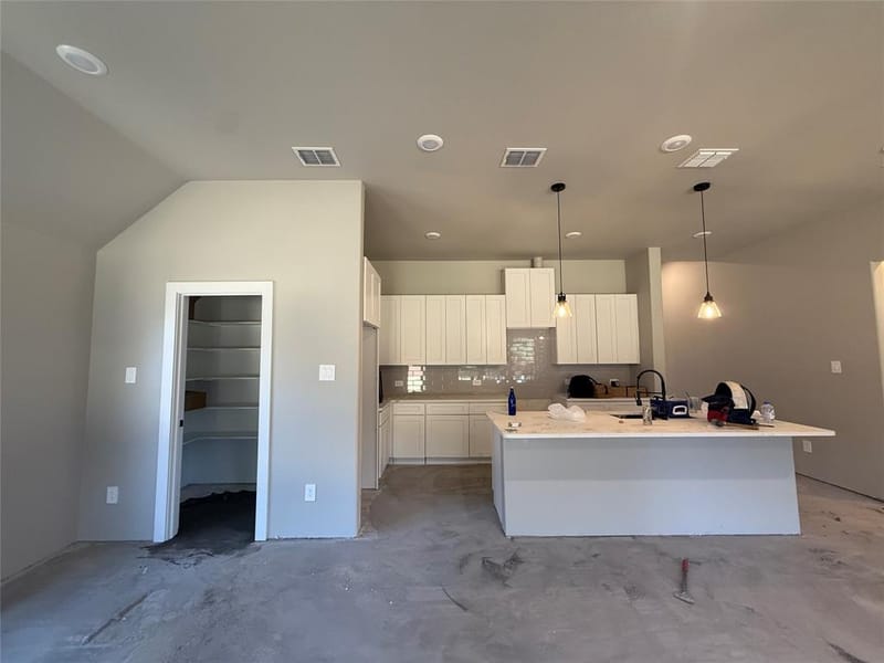 413 Smith Road, Springtown TX 76082 - Photo 6
