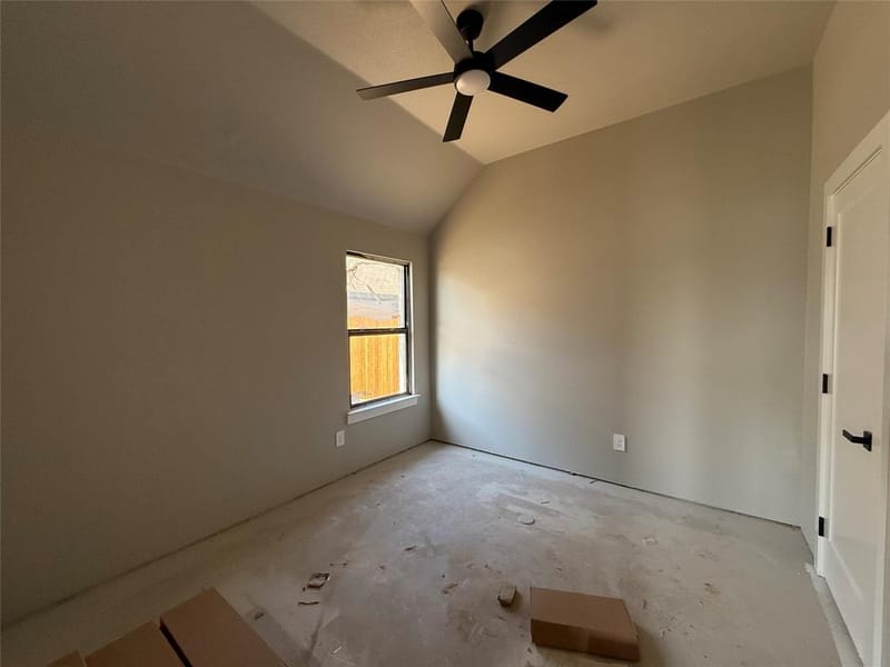 413 Smith Road, Springtown TX 76082 - Photo 3