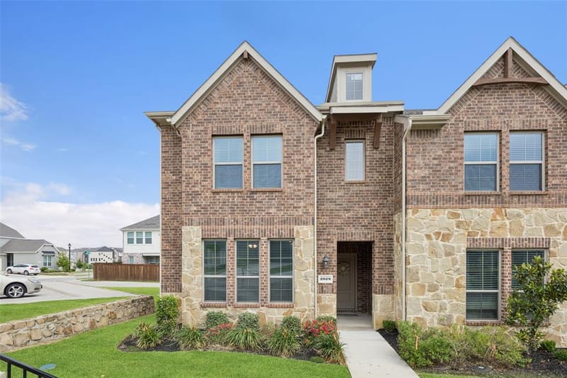 2028 Saddle Way, Mesquite TX 75149