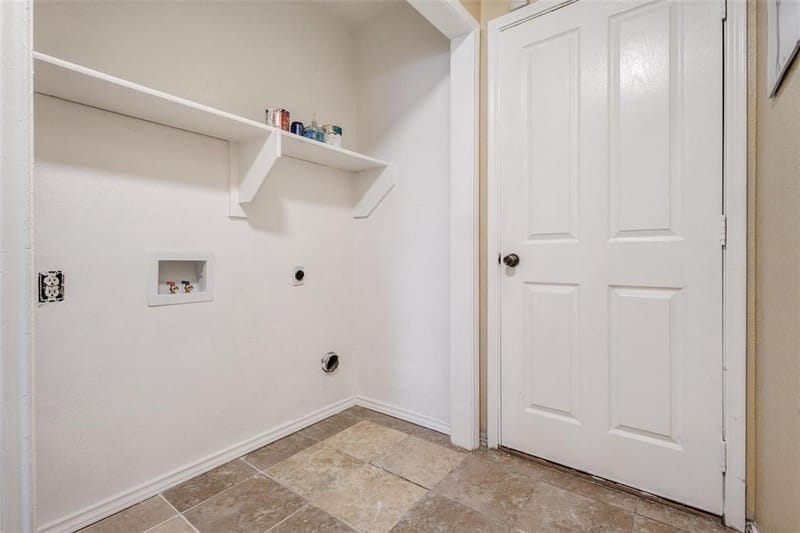 5808 Caprock Drive, Arlington TX 76018 - Photo 8