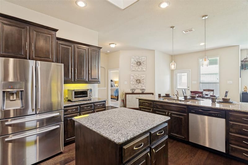 27 Oakridge Lane, Edgecliff Village TX 76134 - Photo 12