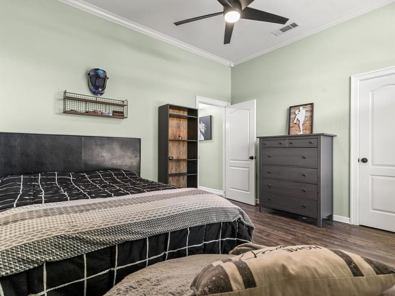 102 Kings Place, Joshua TX 76058 - Photo 13