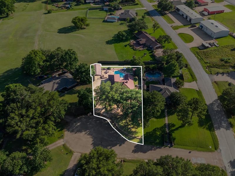102 Kings Place, Joshua TX 76058 - Photo 8