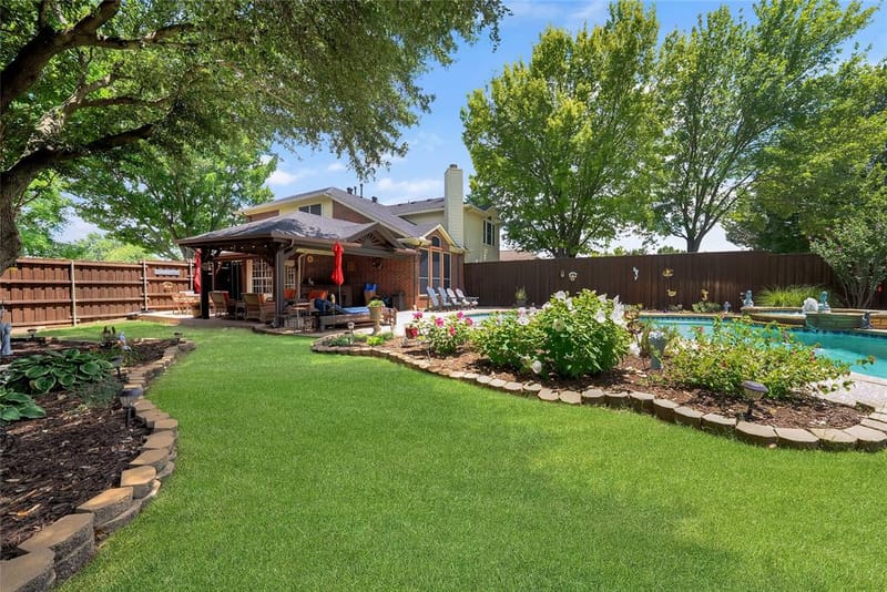 4315 Sandalwood Lane, Frisco TX 75035 - Photo 2