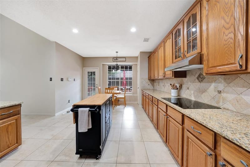 4315 Sandalwood Lane, Frisco TX 75035 - Photo 7