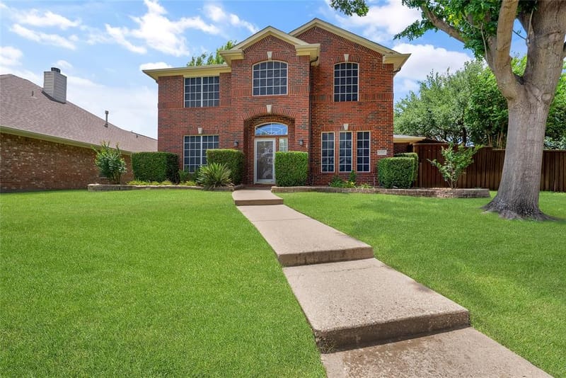 4315 Sandalwood Lane, Frisco TX 75035 - Photo 3