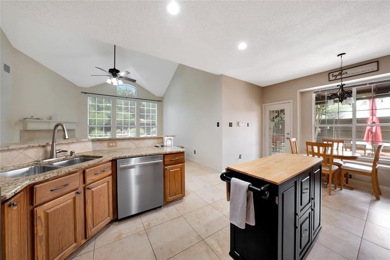 4315 Sandalwood Lane, Frisco TX 75035 - Photo 8