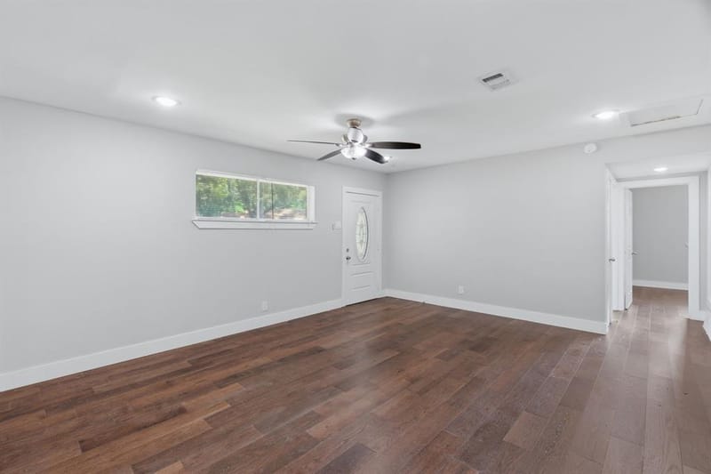 2204 Dunloe Avenue, Dallas TX 75228 - Photo 6