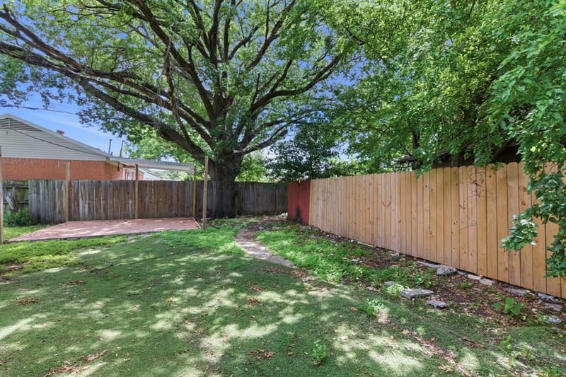 2204 Dunloe Avenue, Dallas TX 75228 - Photo 24