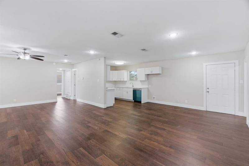 2204 Dunloe Avenue, Dallas TX 75228 - Photo 8