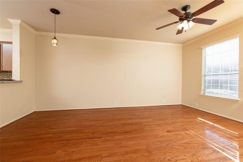 2722 Hyde Park Drive, Grand Prairie TX 75050 - Photo 3