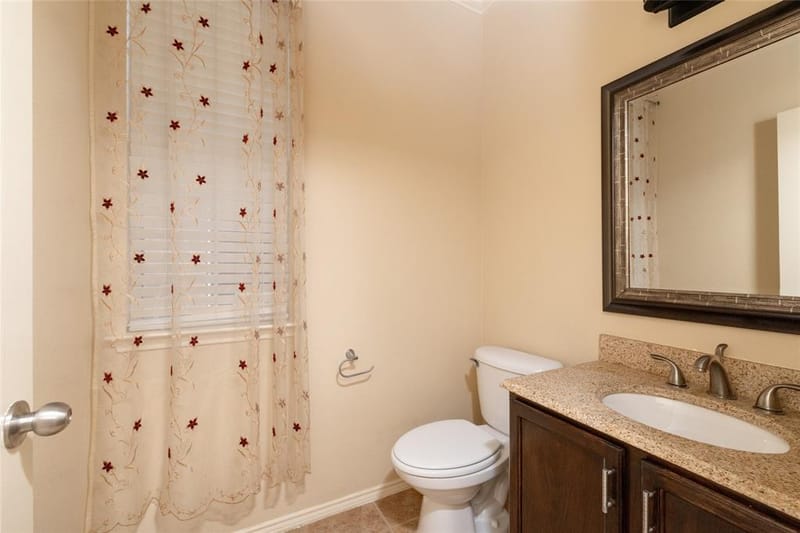 2722 Hyde Park Drive, Grand Prairie TX 75050 - Photo 10
