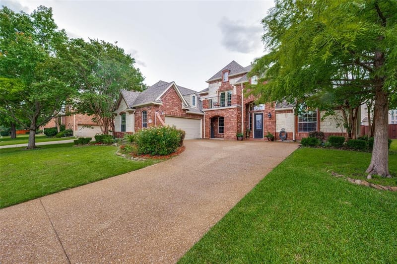 9617 Peachtree Lane, Rowlett TX 75089