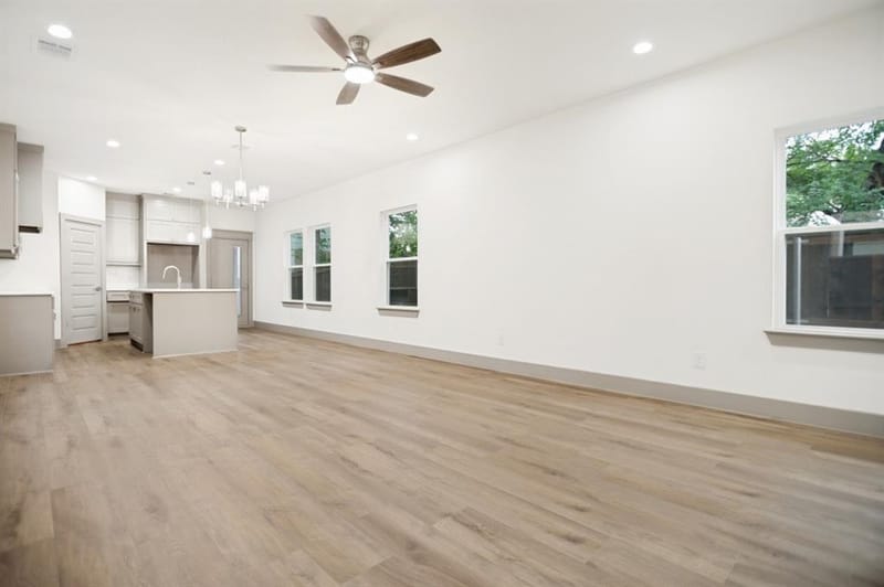 2420 Starks Avenue, Dallas TX 75215 - Photo 7