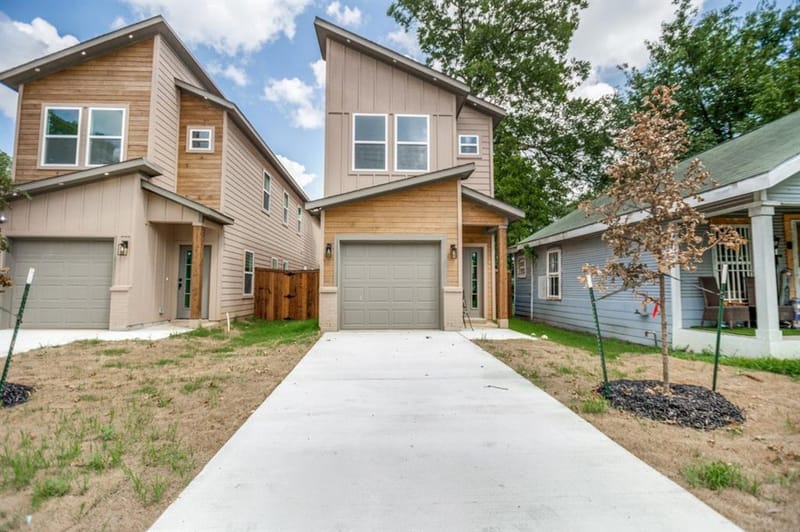 2420 Starks Avenue, Dallas TX 75215