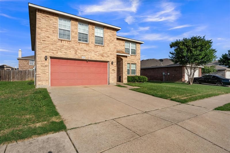 9129 Troy Drive, Fort Worth TX 76123 - Photo 2
