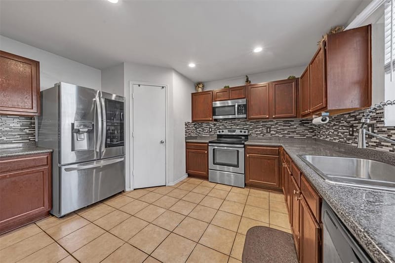 9129 Troy Drive, Fort Worth TX 76123 - Photo 7