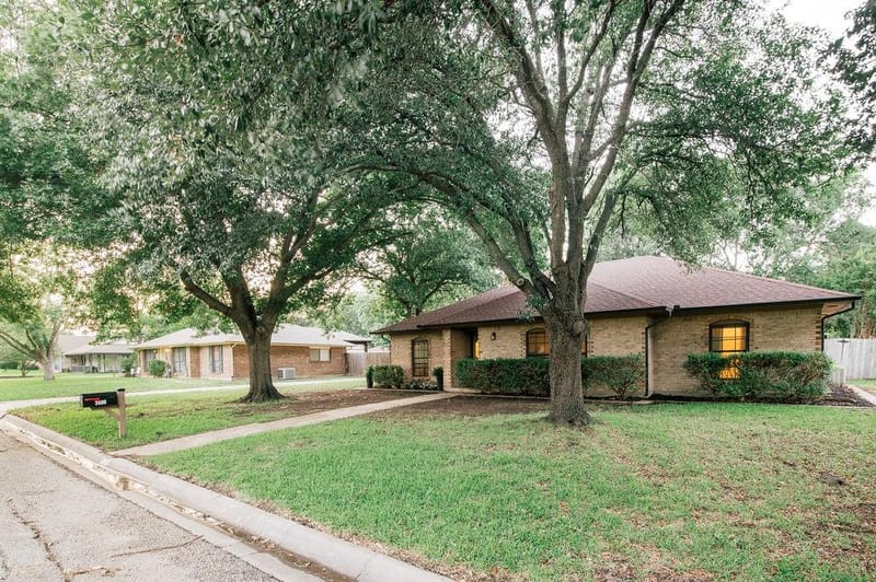 2409 Green Oaks Street, Denton TX 76209 - Photo 2