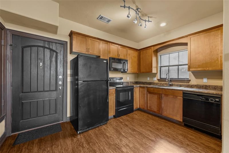 2410 S 2nd Street # 413, Waco TX 76706 - Photo 7