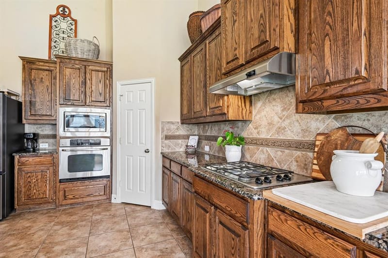 9566 Avalon Drive, Frisco TX 75035 - Photo 12