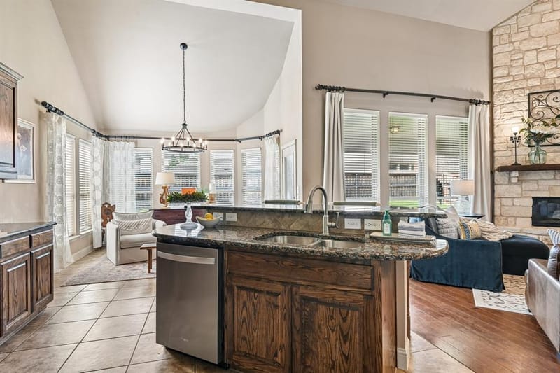 9566 Avalon Drive, Frisco TX 75035 - Photo 10