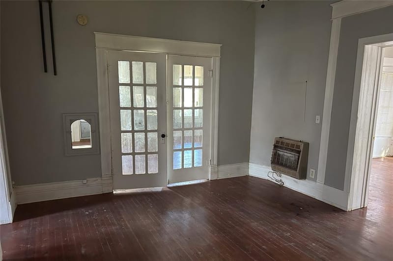 701 S Clements Street, Gainesville TX 76240 - Photo 23