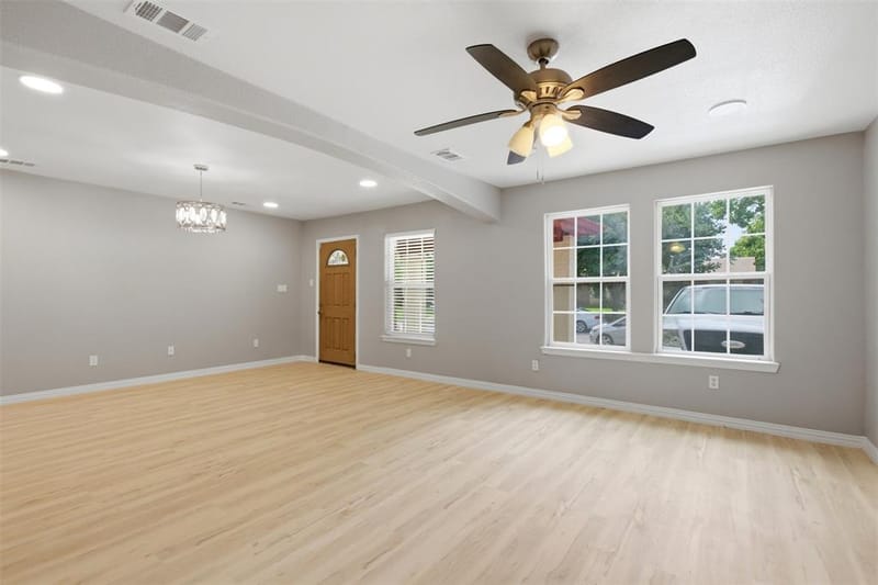 507 E Daugherty Drive, Garland TX 75041 - Photo 7