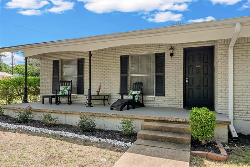 357 Sharron Drive, Woodway TX 76712 - Photo 2