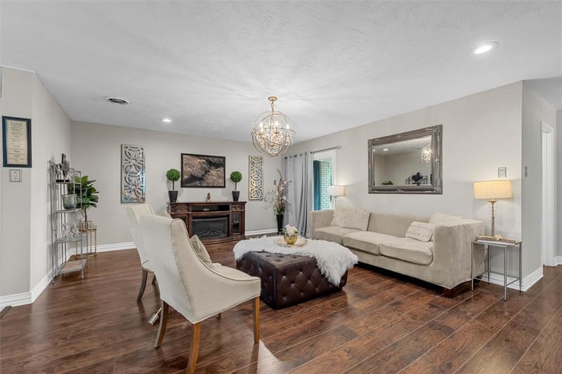 357 Sharron Drive, Woodway TX 76712 - Photo 7