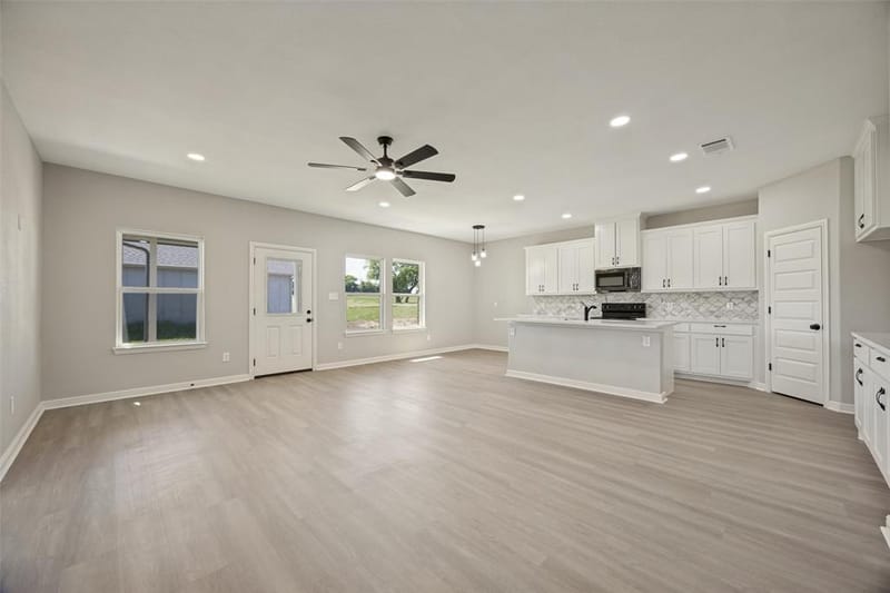 1948 County Road 1255, Savoy TX 75479 - Photo 8