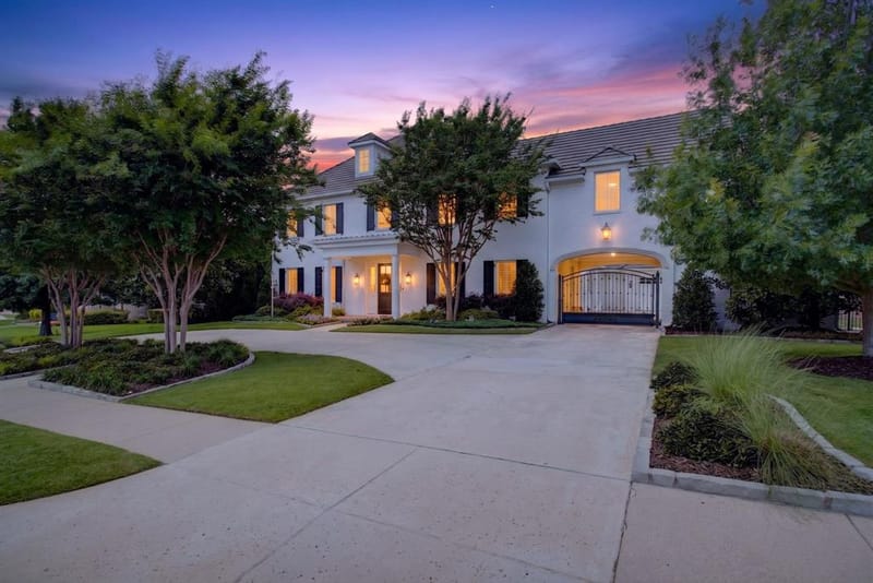 4668 Saint Benet Court, Fort Worth TX 76126