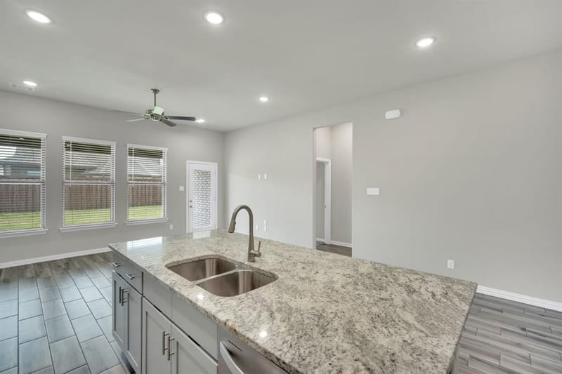 821 Cavalcade Drive, Ferris TX 75125 - Photo 32