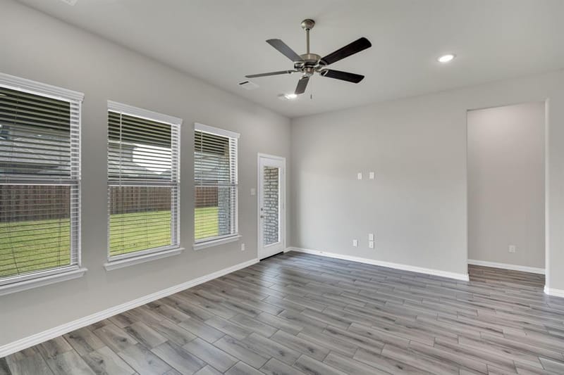 821 Cavalcade Drive, Ferris TX 75125 - Photo 10