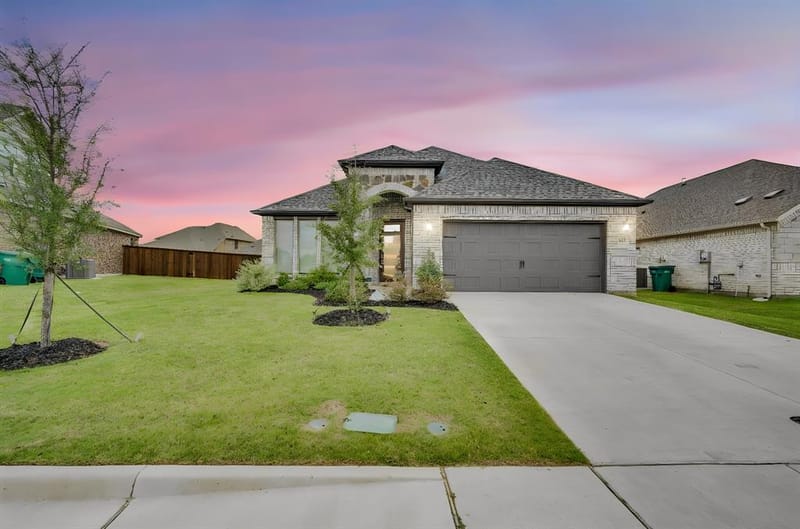 821 Cavalcade Drive, Ferris TX 75125 - Photo 14
