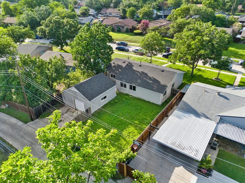 2126 Travis Drive, Carrollton TX 75006 - Photo 35