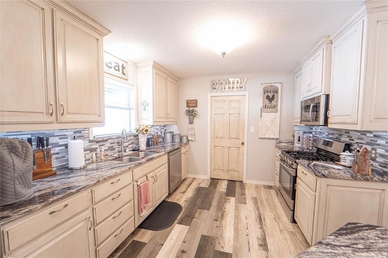 1400 W Wheeler Street, Breckenridge TX 76424 - Photo 5
