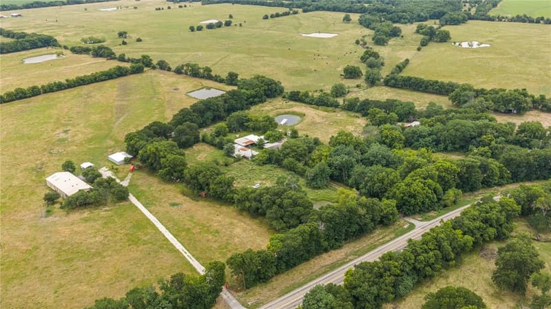 8677 S Fm 898, Whitewright TX 75491 - Photo 5